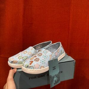 Toms Christmas Flats